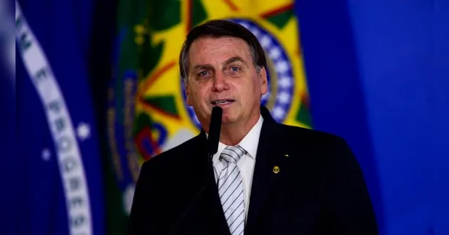 Imagem ilustrativa da notícia Bolsonaro diz que "chefe do Executivo mente"; veja o vídeo!