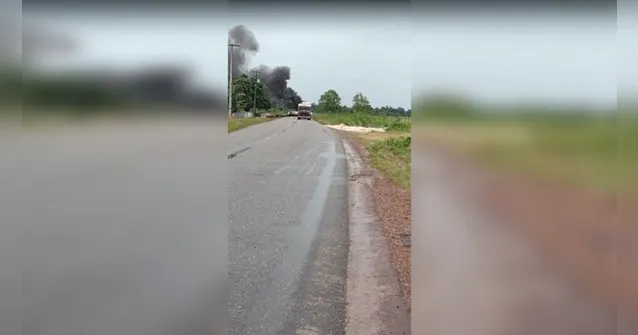 Imagem ilustrativa da notícia Fio elétrico cai sobre carro e mata homem em estrada no Pará