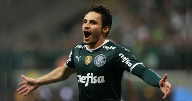 Imagem ilustrativa da notícia Palmeiras vence clássico contra Corinthians. Veja os gols