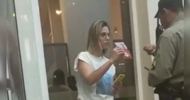 Imagem ilustrativa da notícia Delegada ameaça entregador do iFood: "sacou a arma"