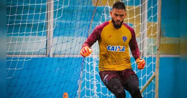 Imagem ilustrativa da notícia Ex-Paysandu, goleiro está na mira da Tuna Luso? Entenda!