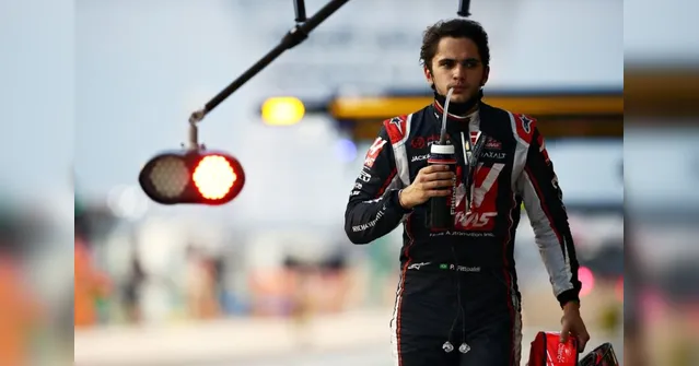 Imagem ilustrativa da notícia Fittipaldi continua sem patrocínio para correr pela Haas