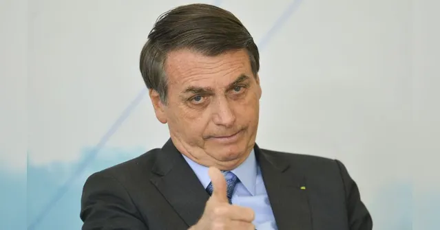 Imagem ilustrativa da notícia Bolsonaro recebe alta após passar a madrugada no hospital