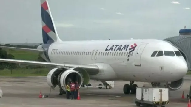 Imagem ilustrativa da notícia Avião da TAM com 134 passageiros retornou após problemas 