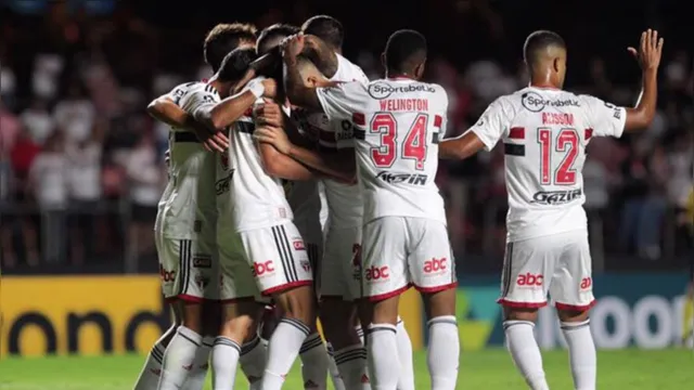 Imagem ilustrativa da notícia São Paulo recebe time chileno de olho na liderança isolada