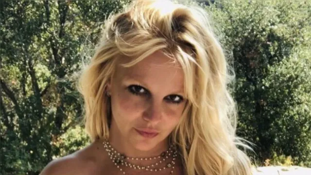 Imagem ilustrativa da notícia Britney Spears surpreende e revela gravidez aos 40 anos