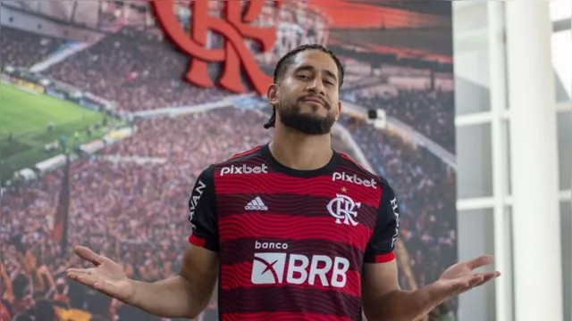 Imagem ilustrativa da notícia Flamengo contrata zagueiro que estava na Rússia