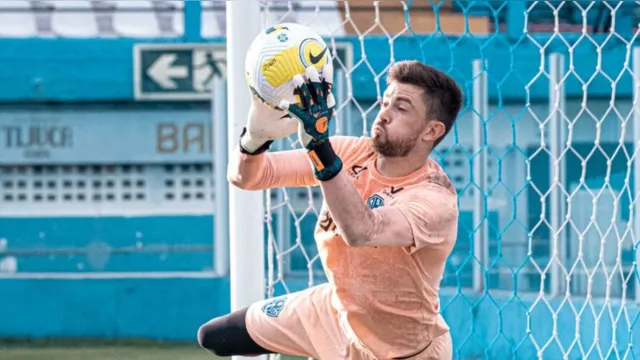 Imagem ilustrativa da notícia Goleiro vê Paysandu preparado para decisão da Copa do Brasil