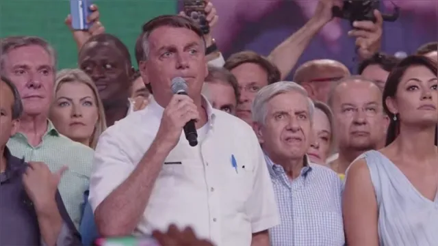 Imagem ilustrativa da notícia Bolsonaro diz que eleição é luta 'do bem contra o mal' 