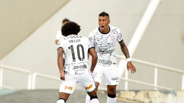 Imagem ilustrativa da notícia Corinthians bate o Botafogo fora de casa e alivia crise