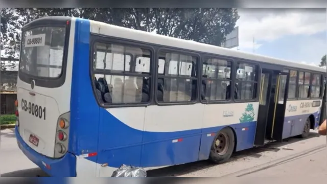 Imagem ilustrativa da notícia Vídeo:
eixo de ônibus se desprende e deixa feridos