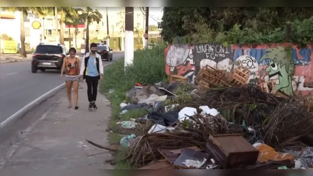 Imagem ilustrativa da notícia Vídeo:
moradores denunciam lixo na Mário Covas