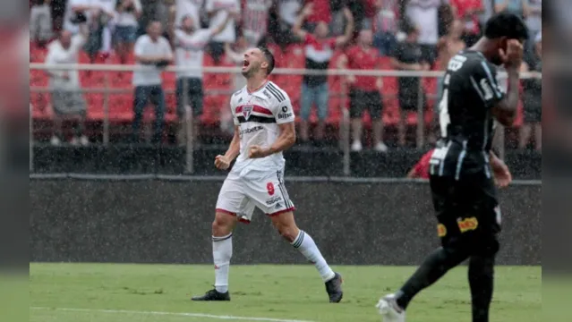 Imagem ilustrativa da notícia São Paulo vence clássico contra o Corinthians no Morumbi