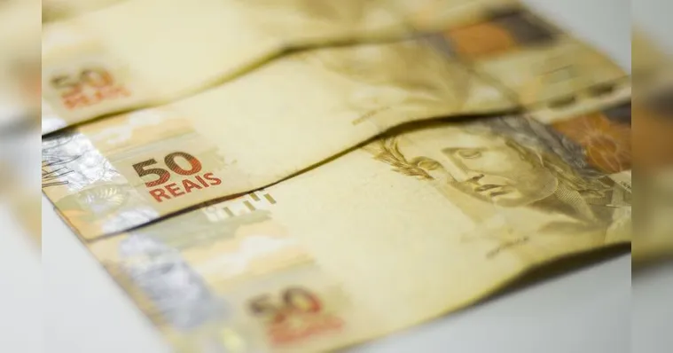 Imagem ilustrativa da notícia Saiba como fazer a grana do abono salarial render mais