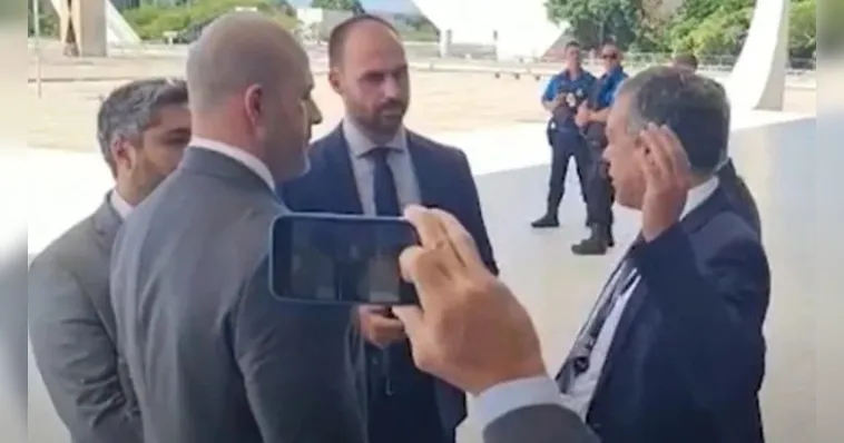 Imagem ilustrativa da notícia Eduardo Bolsonaro e Daniel Silveira são barrados no STF