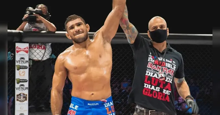 Imagem ilustrativa da notícia Paraense Camelo vence Suicida e mantém cinturão no Iron MMA