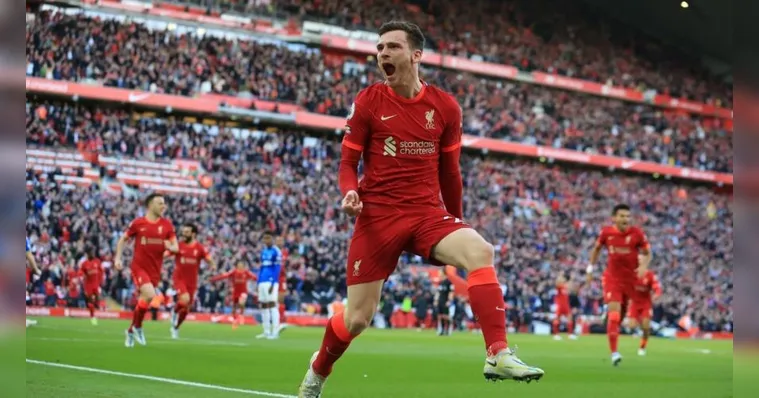 Imagem ilustrativa da notícia Liverpool bate o Everton e segue na cola do Manchester City