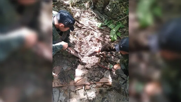 Imagem ilustrativa da notícia Vídeo: Bope encontrou corpo em cova rasa dentro de fazenda