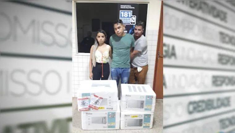 Imagem ilustrativa da notícia Trio é preso após furtar 4 microondas de loja em Moju