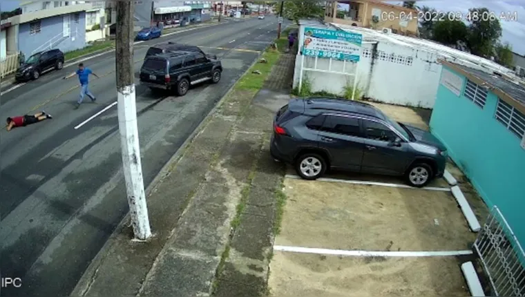Imagem ilustrativa da notícia Vídeo: briga de trânsito termina com tiro na cabeça e morte