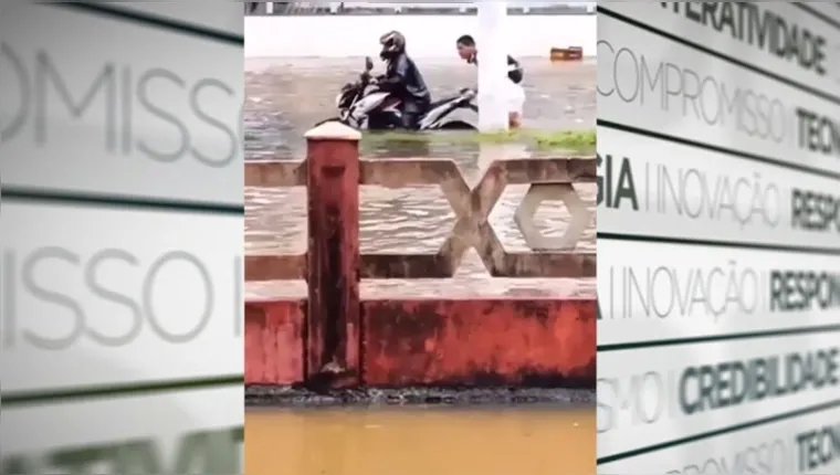 Imagem ilustrativa da notícia Chuva e maré alta provocam alagamentos na Grande Belém