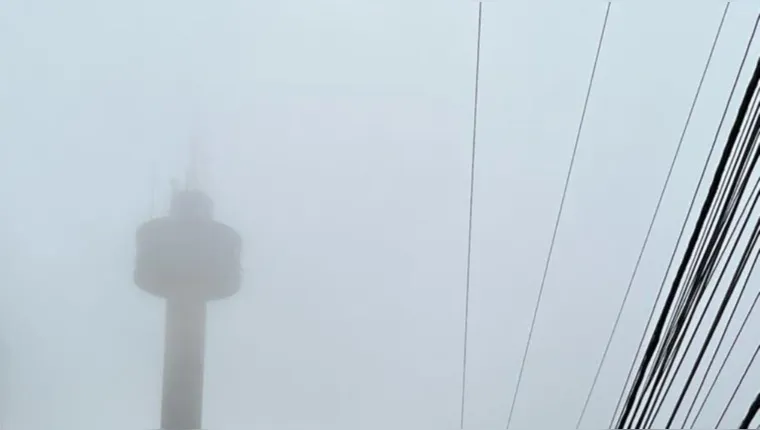 Imagem ilustrativa da notícia Grande Belém amanhece debaixo de neblina forte: veja fotos