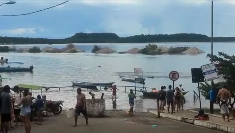 Imagem ilustrativa da notícia Vídeo: barracas de  Alter do Chão ficam submersas com cheia