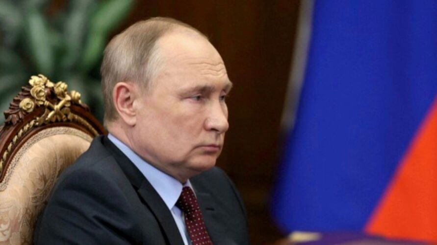Putin promete dominar Ucrânia caso governo do país não aceite imposições.