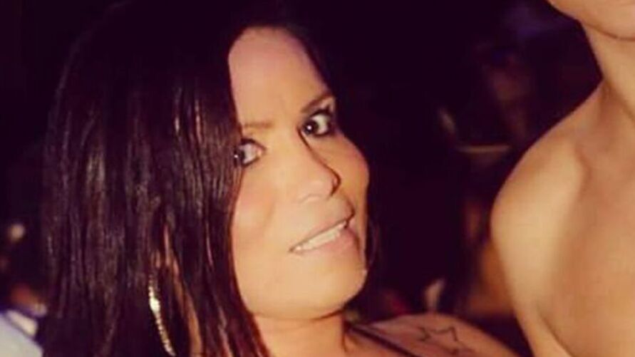 Família pede ajuda para trazer corpo de trans morta em Paris - DOL - Diário Online