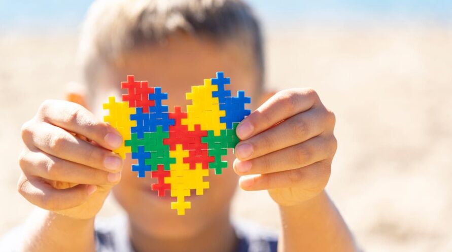 Centenas de famílias de pessoas com  Transtorno do Espectro Autista (TEA) podem ser beneficiadas com a proposta, caso seja aprovada.