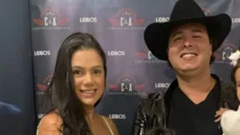 O casal Tatiele e Aleksandro. Ela relembrou momentos dos dois