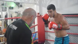 Lucas Pereira enfrenta desafio e terá apoio da torcida.