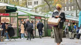 População de Nova York deve voltar a fazer uso de máscaras em locais fechados