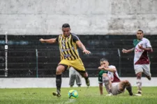 Com dois gols pelo Japiim, atacante Welthon foi um dos destaques no duelo contra o Vaqueiro do Piauí