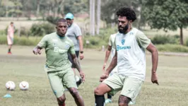 Zagueiro Lucas Costa (colete), marcou seu primeiro gol com a camisa do Paysandu