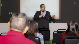 Professor Rodolfo Marques palestrou sobre a importância da Comunicação.