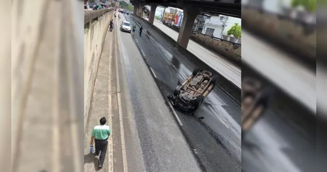 Imagem ilustrativa da notícia Vídeo: Carro capota próximo ao túnel do Entroncamento