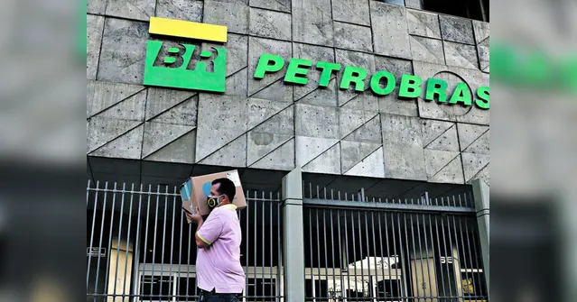 Imagem ilustrativa da notícia Petrobras entrega ao Governo Federal quase R$ 450 bilhões