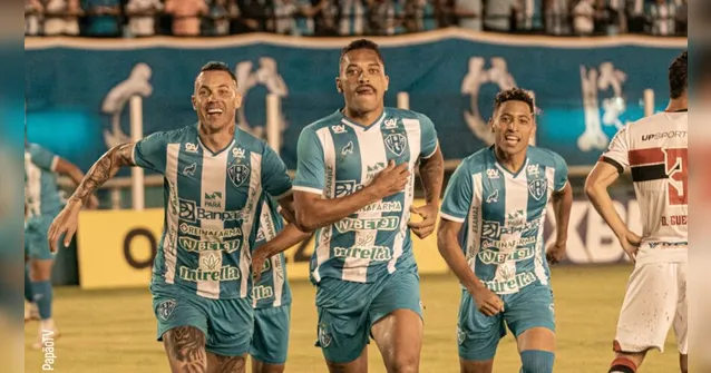 Imagem ilustrativa da notícia Paysandu atropela Botafogo-SP e volta para o G-8 da Série C