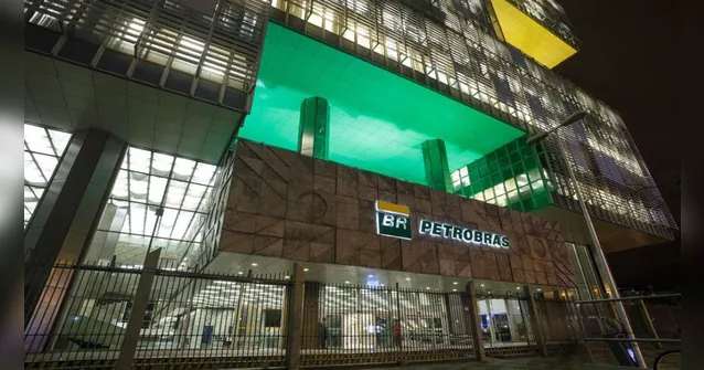 Imagem ilustrativa da notícia Privatização da Petrobras racha base aliada de Bolsonaro