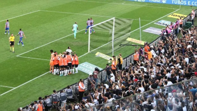 Imagem ilustrativa da notícia Gol contra dá liderança  ao Corinthians no Brasileirão