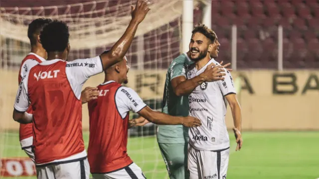 Imagem ilustrativa da notícia Albano celebra 1º gol pelo Remo e comenta sobre titularidade