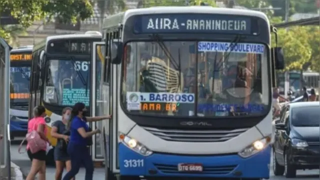 Imagem ilustrativa da notícia Justiça determina que 40% dos ônibus volte a rodar na RMB