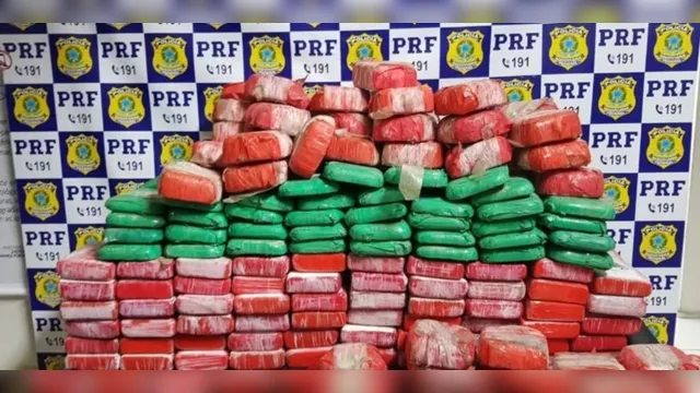 Imagem ilustrativa da notícia PRF
apreende cerca de 300 kg de cocaína que sairiam do Pará