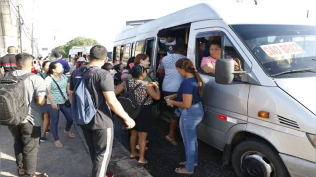 Imagem ilustrativa da notícia Greve de ônibus: reunião pode pôr fim à paralisação hoje