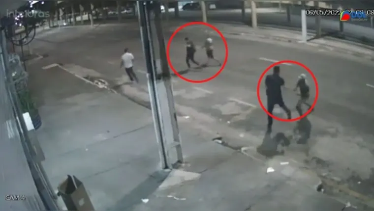 Imagem ilustrativa da notícia Vídeo mostra vendedores de lanches agredindo jovens em Belém