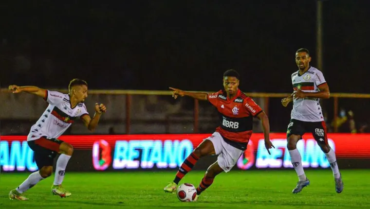 Imagem ilustrativa da notícia Ceará e Flamengo fazem jogo de reabilitação no Castelão