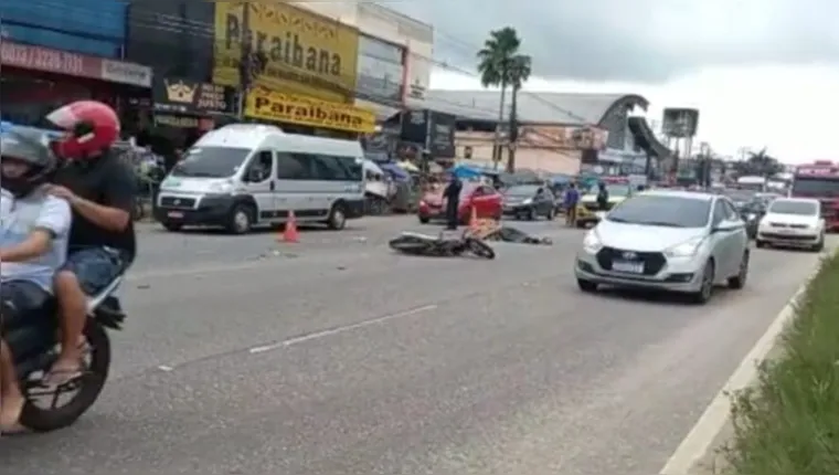 Imagem ilustrativa da notícia Vídeo: acidentes fatais matam dois motociclistas na BR-316