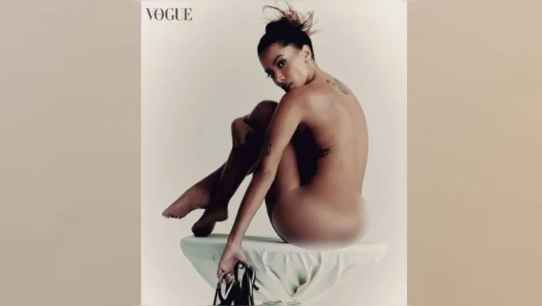 Imagem ilustrativa da notícia Anitta faz mais história e posa nua na capa da revista Vogue