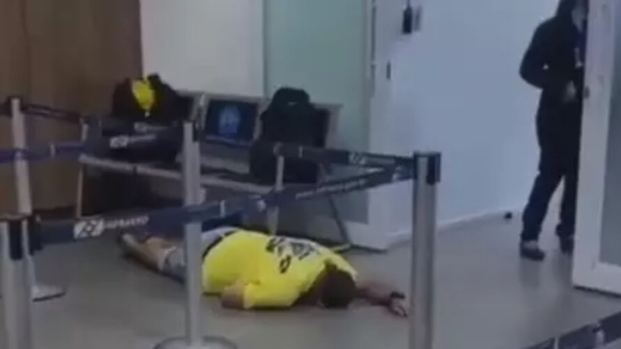 Imagem ilustrativa da notícia: Vídeo: seguranças agridem passageiro em aeroporto no Pará